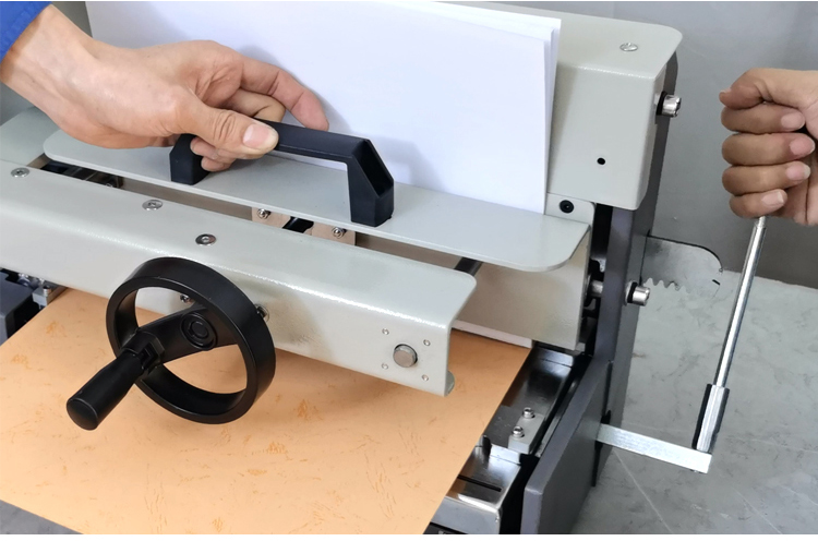 Máquina de Encadernação Térmic - Office Furniture Tender avaliação e preço